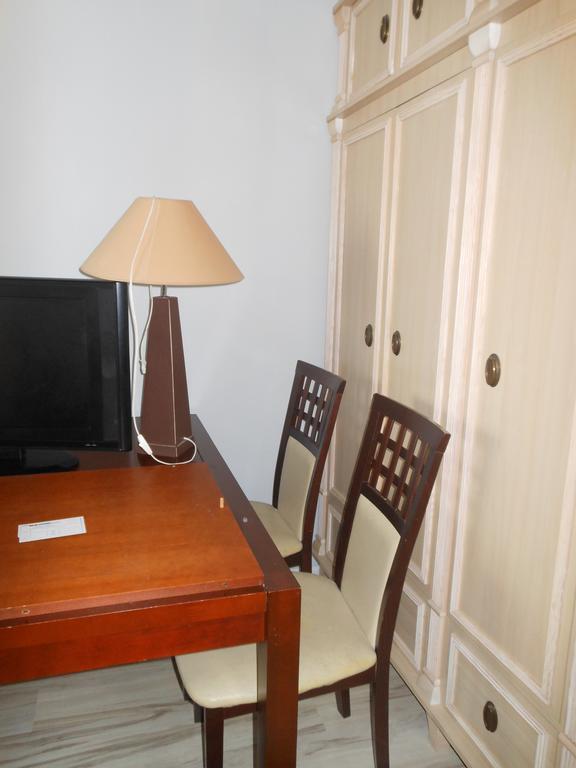 Obroncow Wybrzeza Apartment *