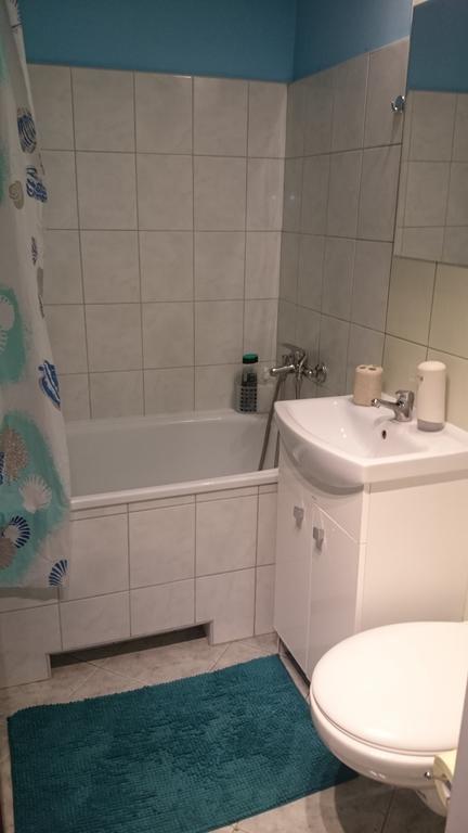 Apartment Obroncow Wybrzeza *